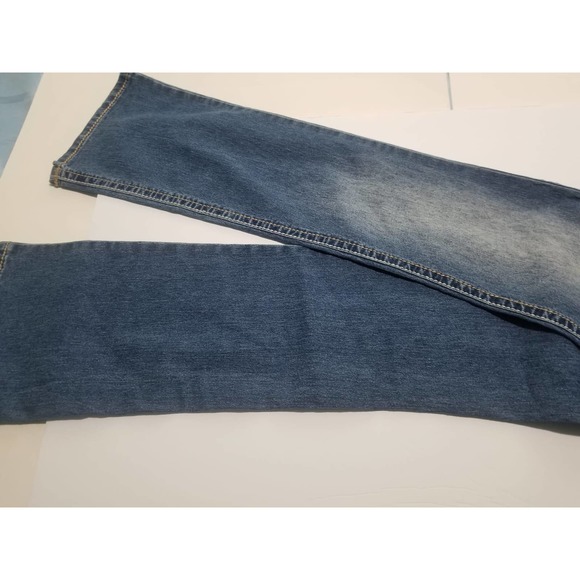 l.e.i Ashley lowrise slimboot girl jeans with stone belt, size 5 Regular New - Picture 3 of 10